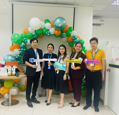 Không gian sự kiện trải nghiệm sinh-trac-van-tay-elite-symbol tại Vietcombank.